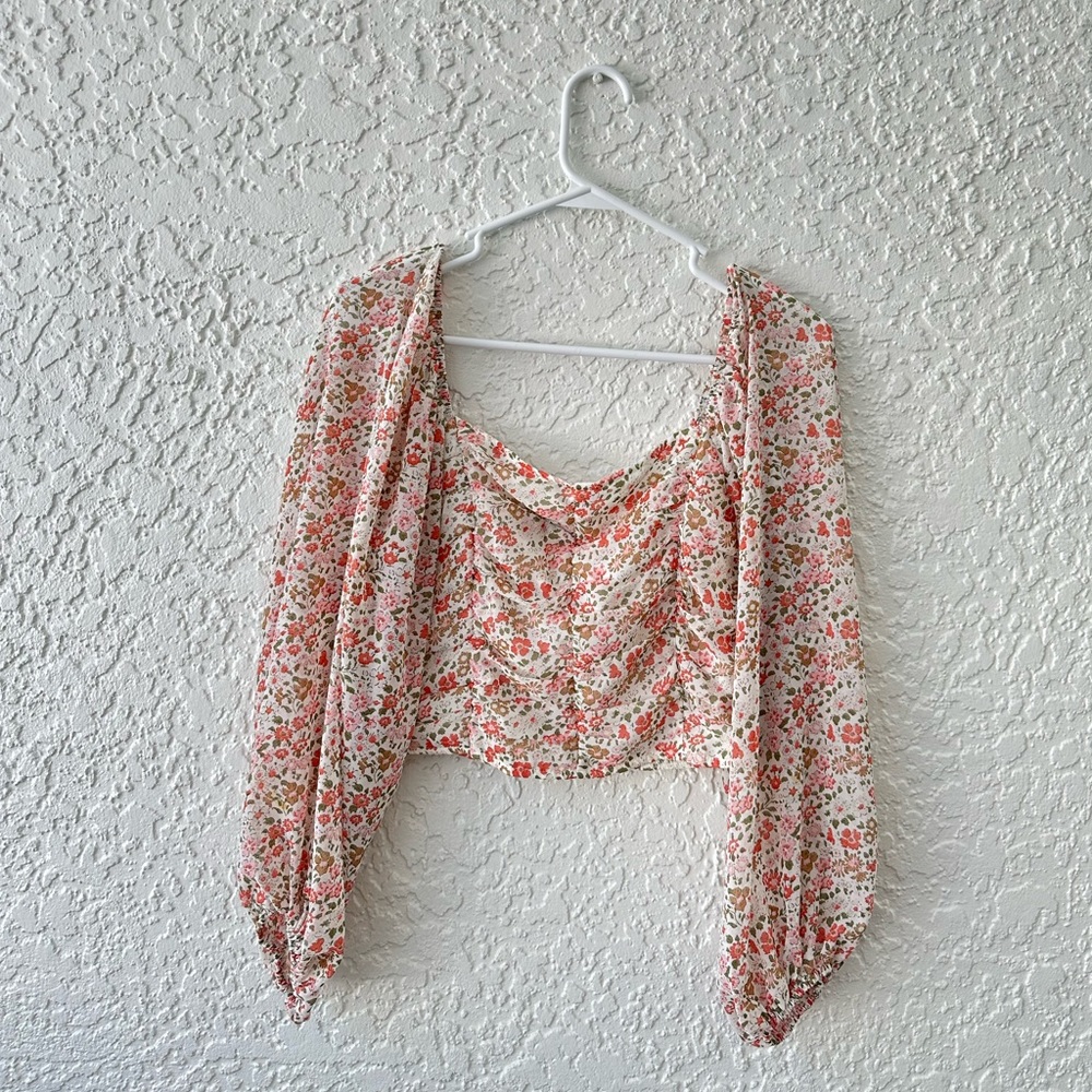 floral, puffy sleeve crop top